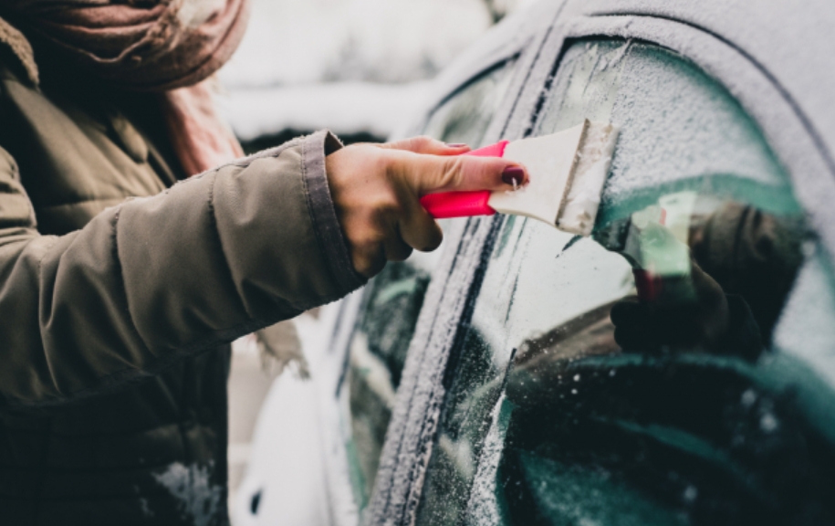 How to avoid car icing in winter?